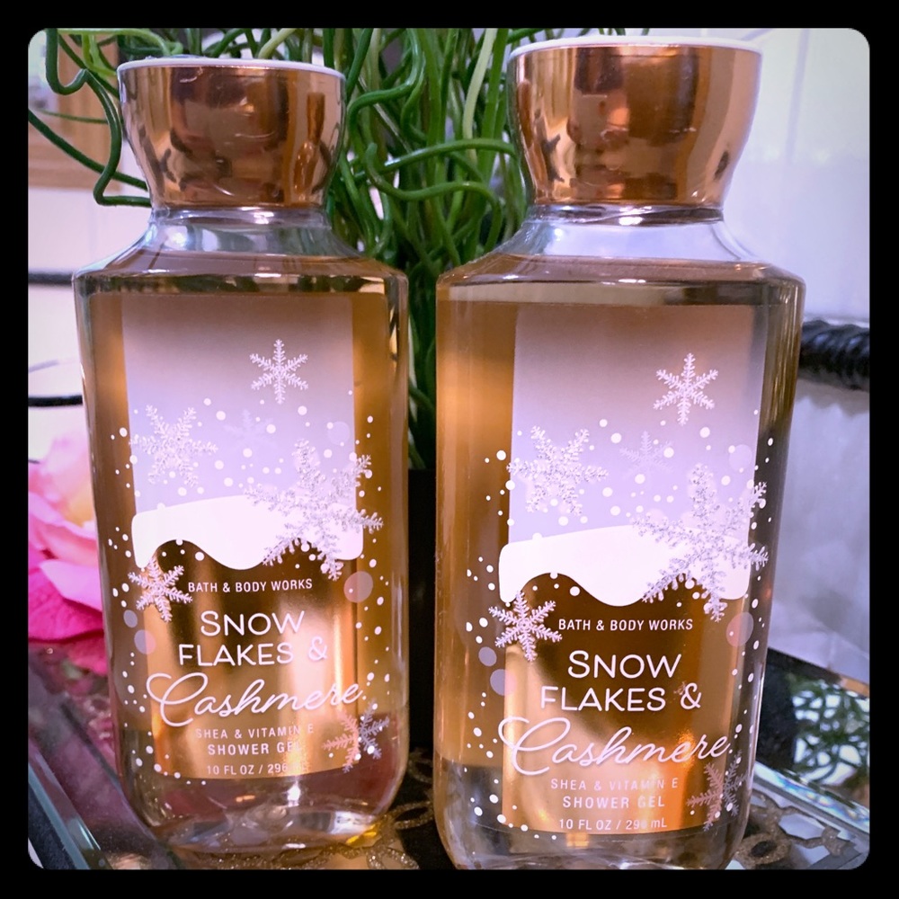 Snowflakes & Cashmere Shower Gel